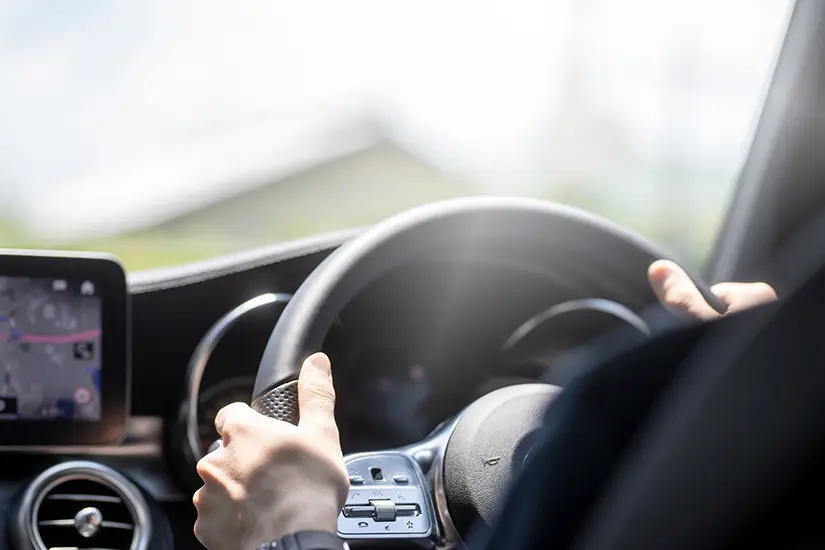 写真：車の運転の様子